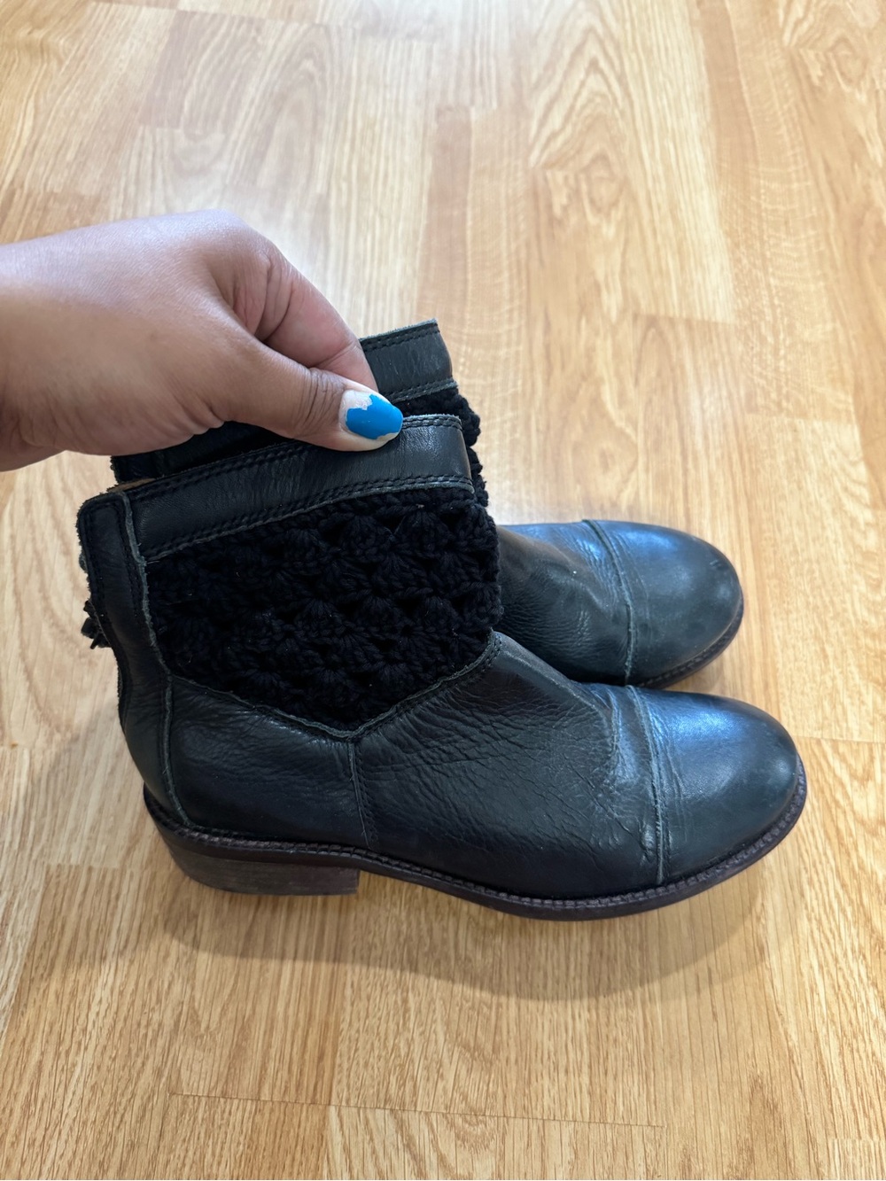Latigo Carly crochet ankle booties